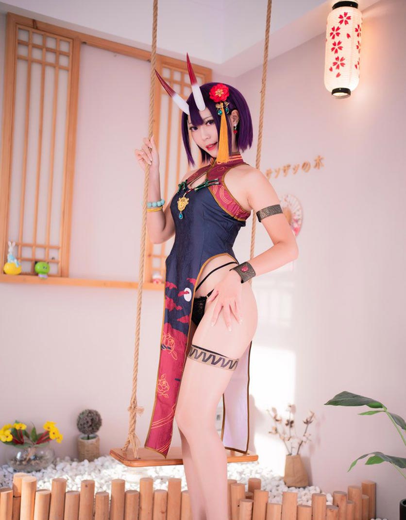 Money冷冷 酒吞高腰旗袍 Money冷冷 酒吞高腰旗袍