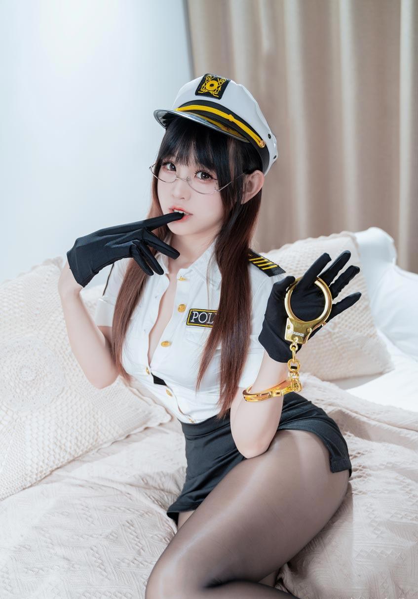 miko酱ww 缠绕女警 miko酱ww 缠绕女警