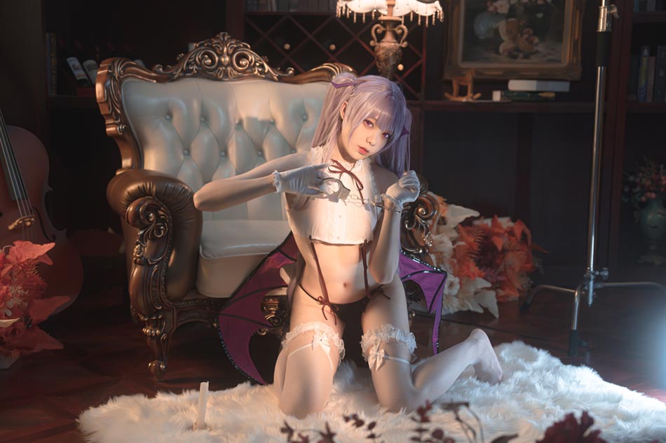 安食Ajiki 笨拙的小恶魔 安食Ajiki 笨拙的小恶魔