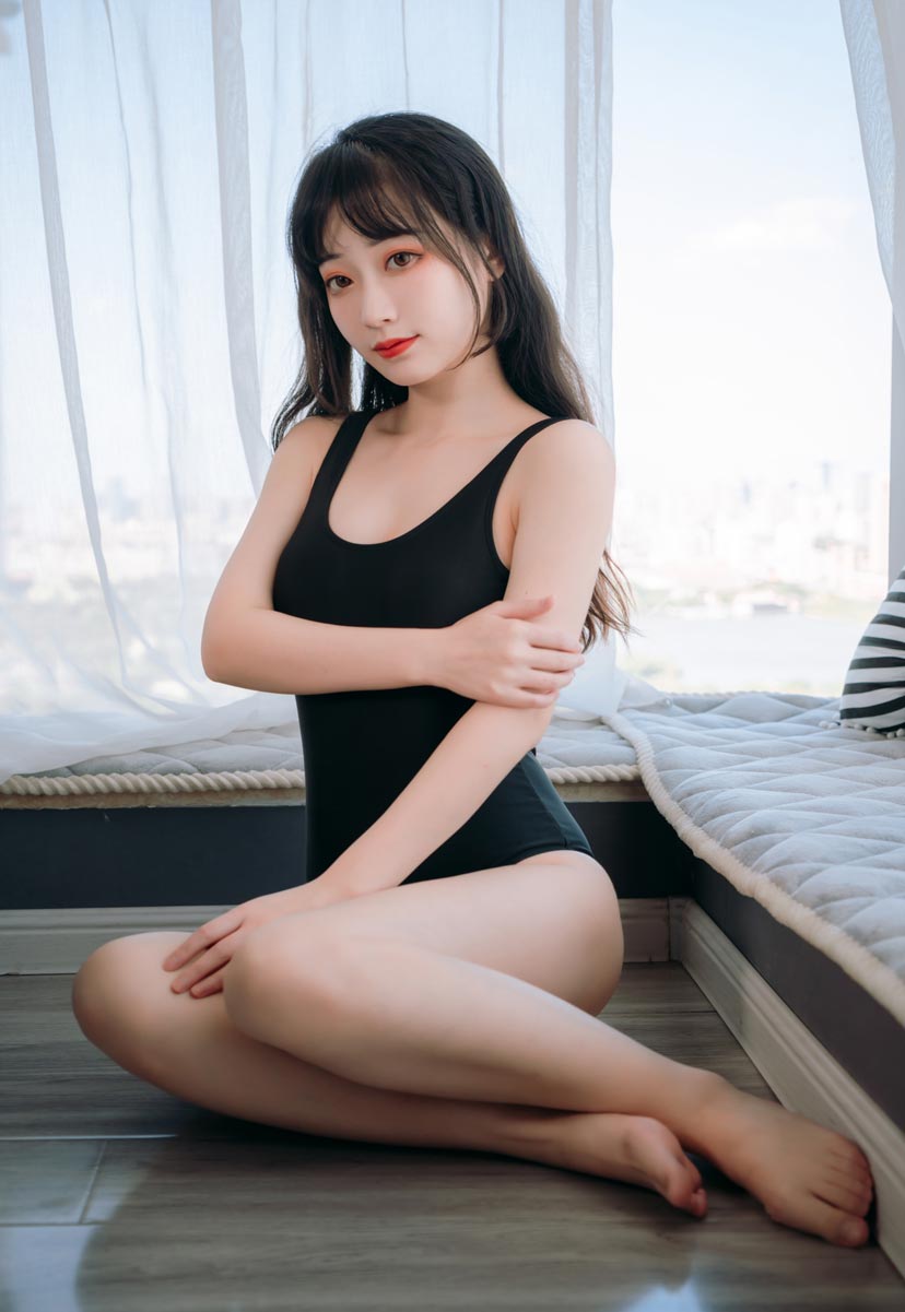 桃墨公子-窗边