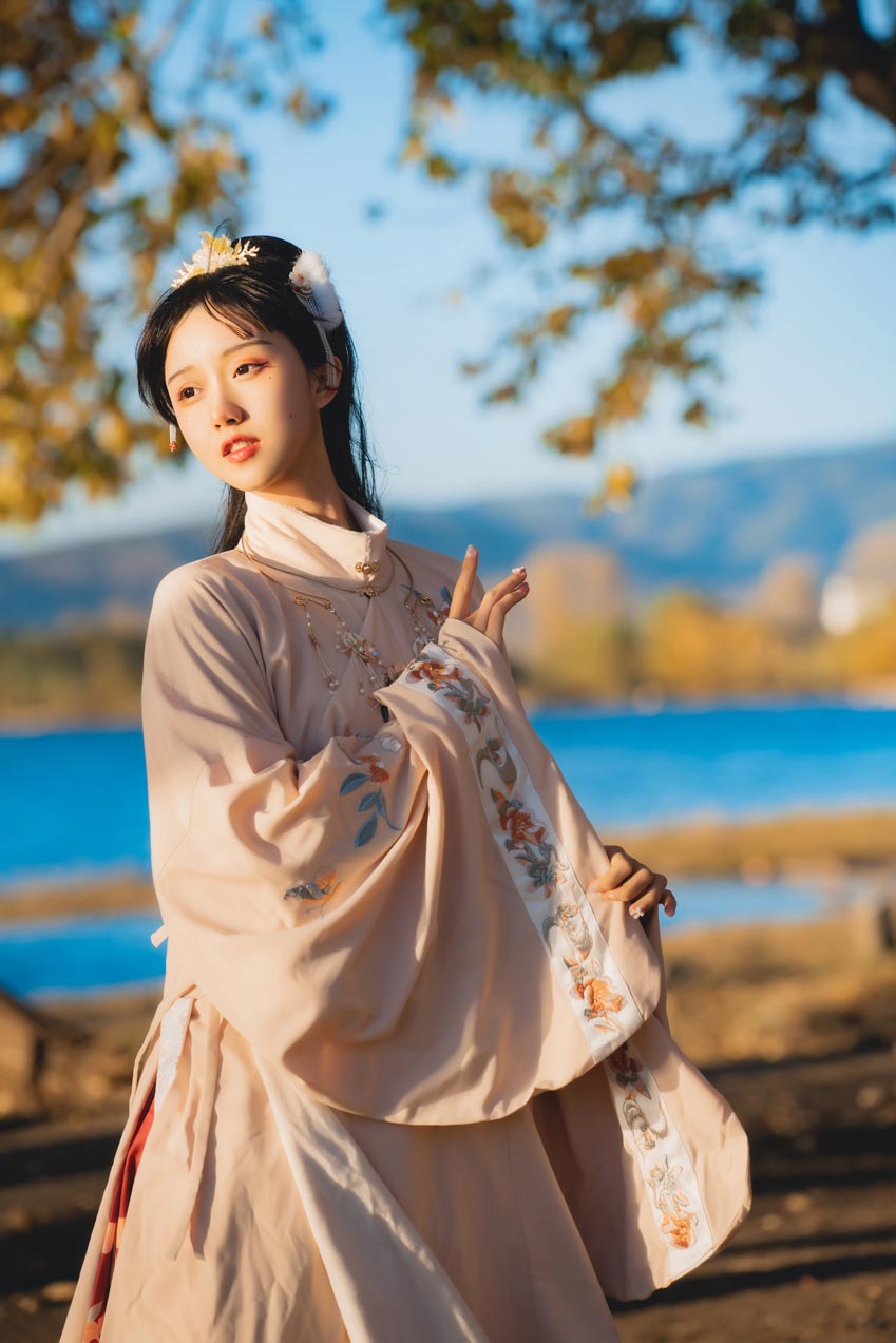 木绵绵OwO 山川如酒