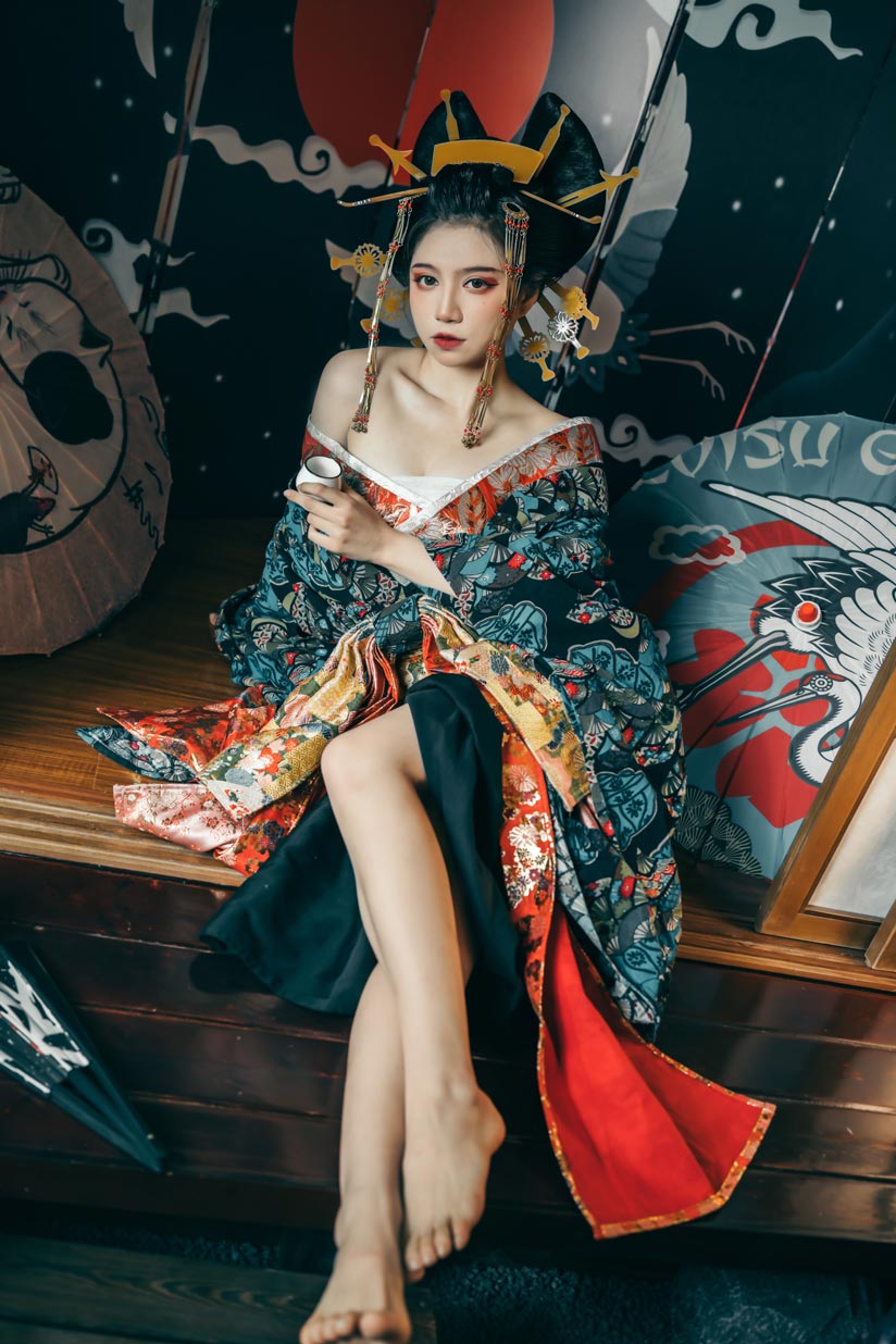 贰加六 恶女花魁