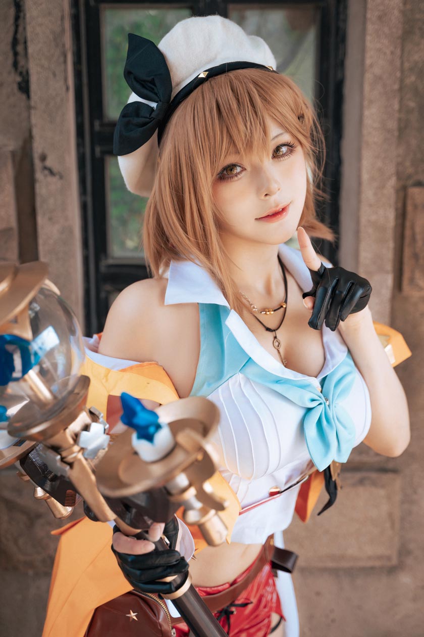 w百合欧皇子w 碧蓝航线莱莎联动