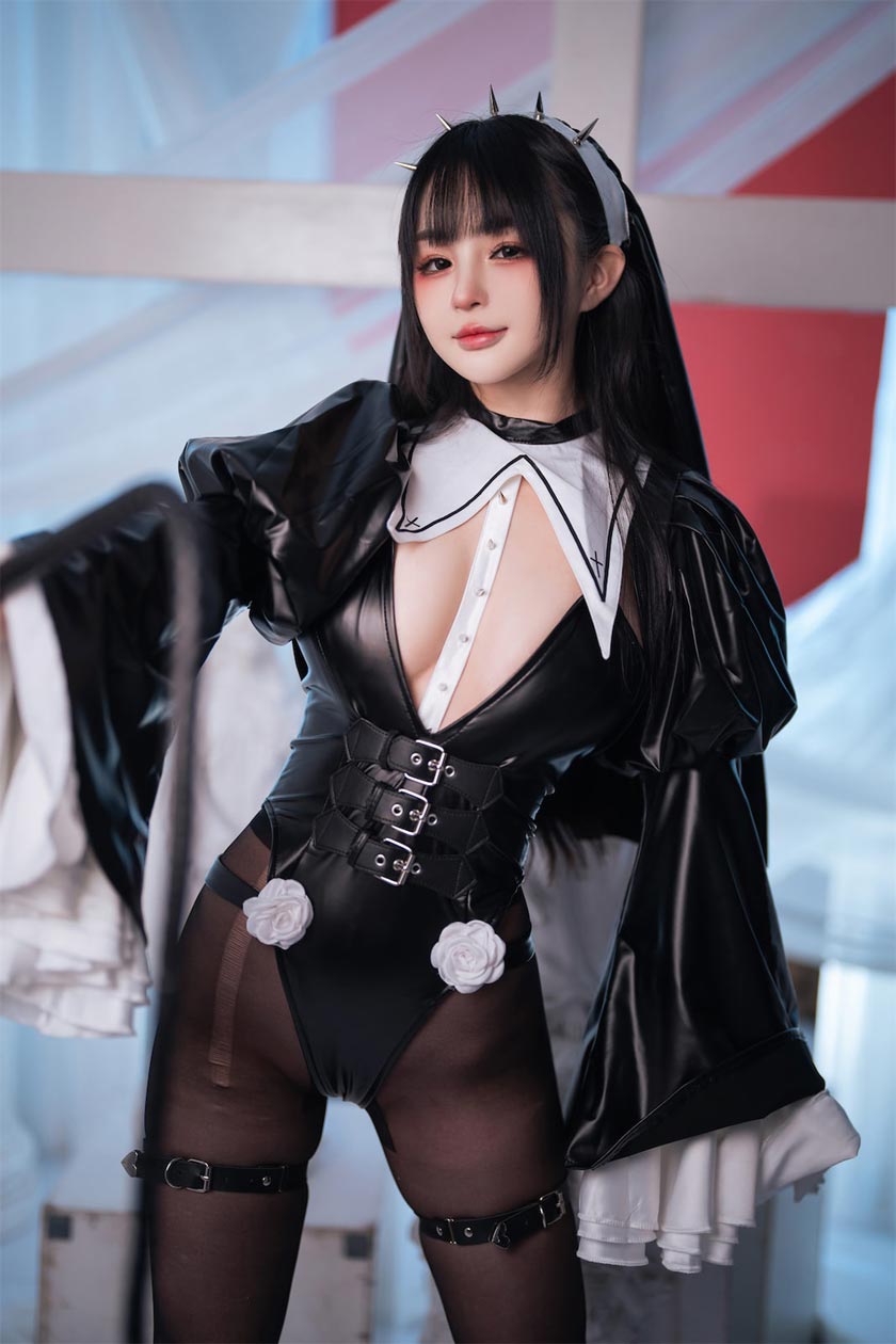 桜井宁宁 皮衣修女