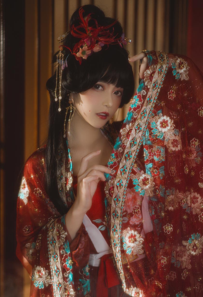 凛子酱 抚绸衣庄