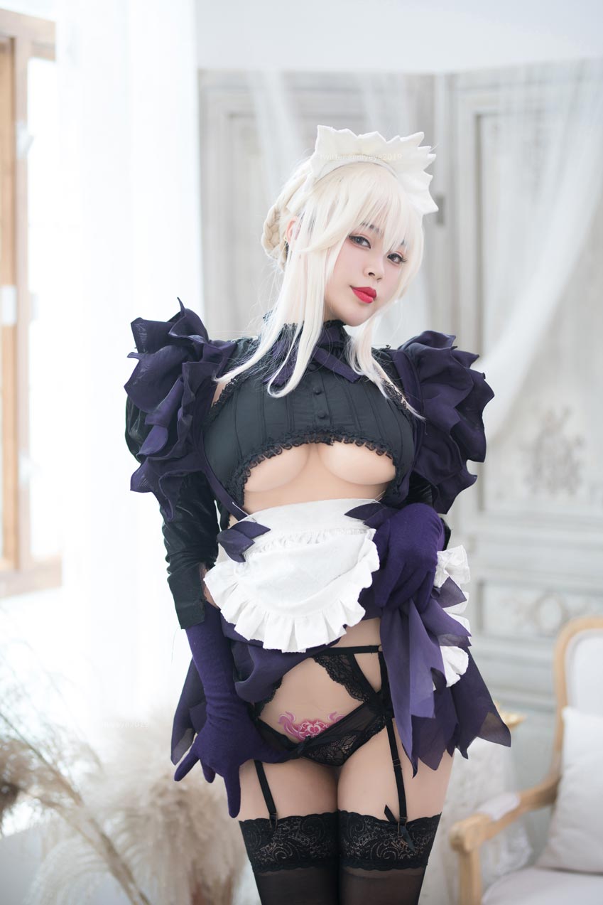 白烨 黑枪呆女仆
