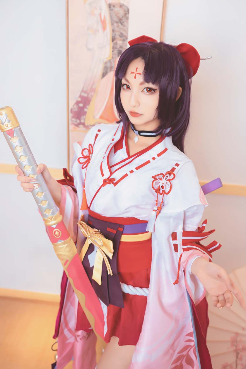 神楽坂真冬-妖刀姬