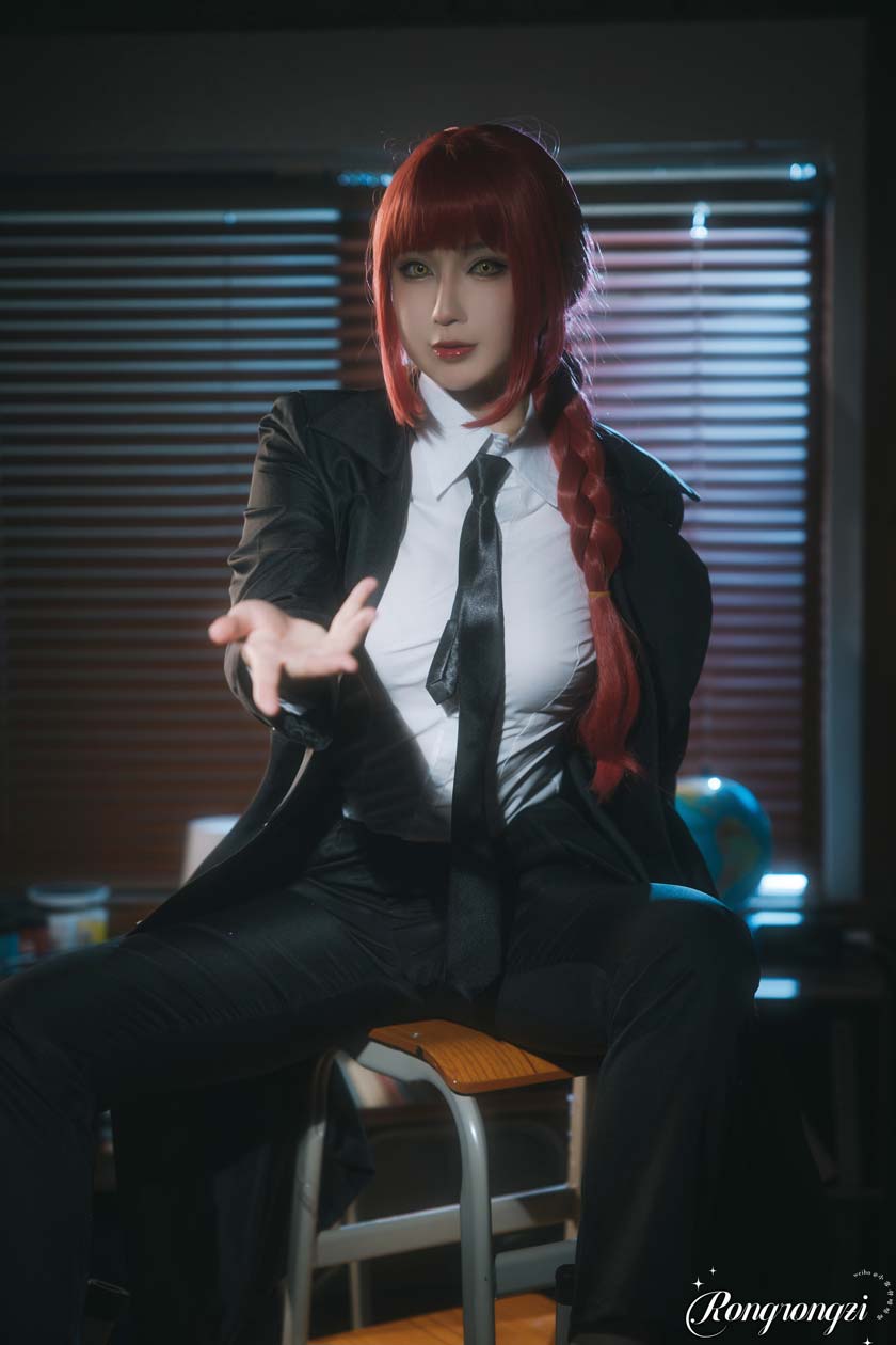 小容仔咕咕咕w-链锯人 玛奇玛