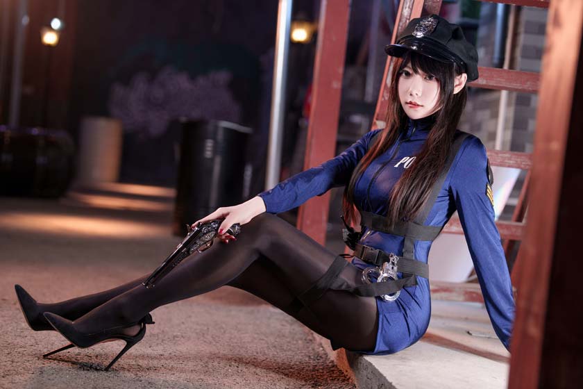 香草喵露露-女警图
