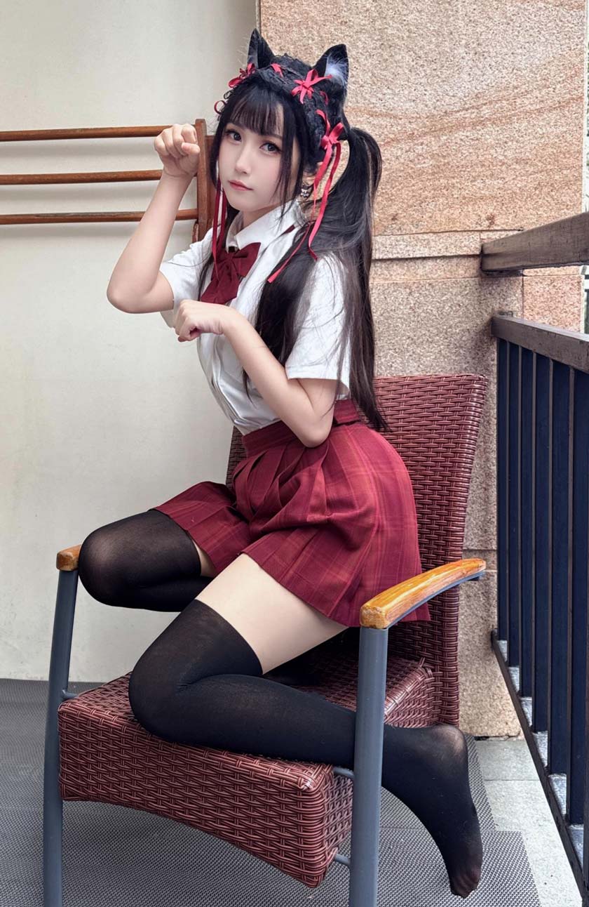 不呆猫-温泉双马尾JK