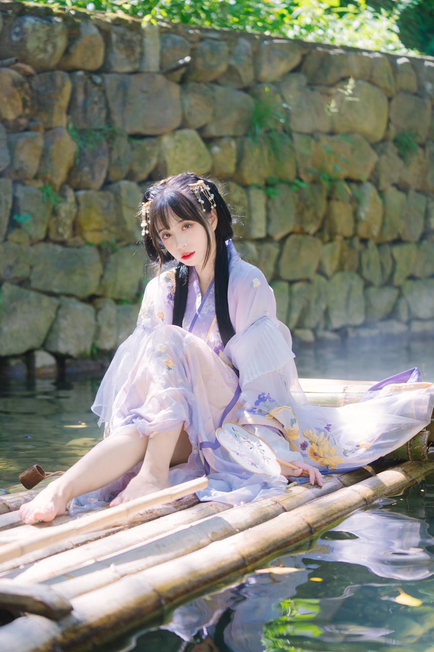 贰加六 泛舟溪上