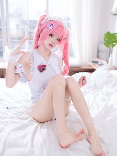 九柒喵-小护士针筒