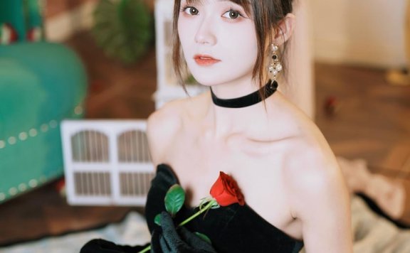 兔子Zzz不吃胡萝卜-黑天鹅之吻