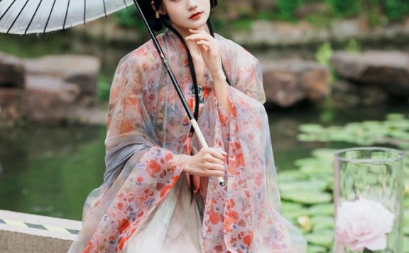 兔子Zzz不吃胡萝卜-天青色等烟雨