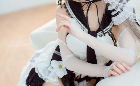 Tomoyo酱-碧蓝 可畏礼服